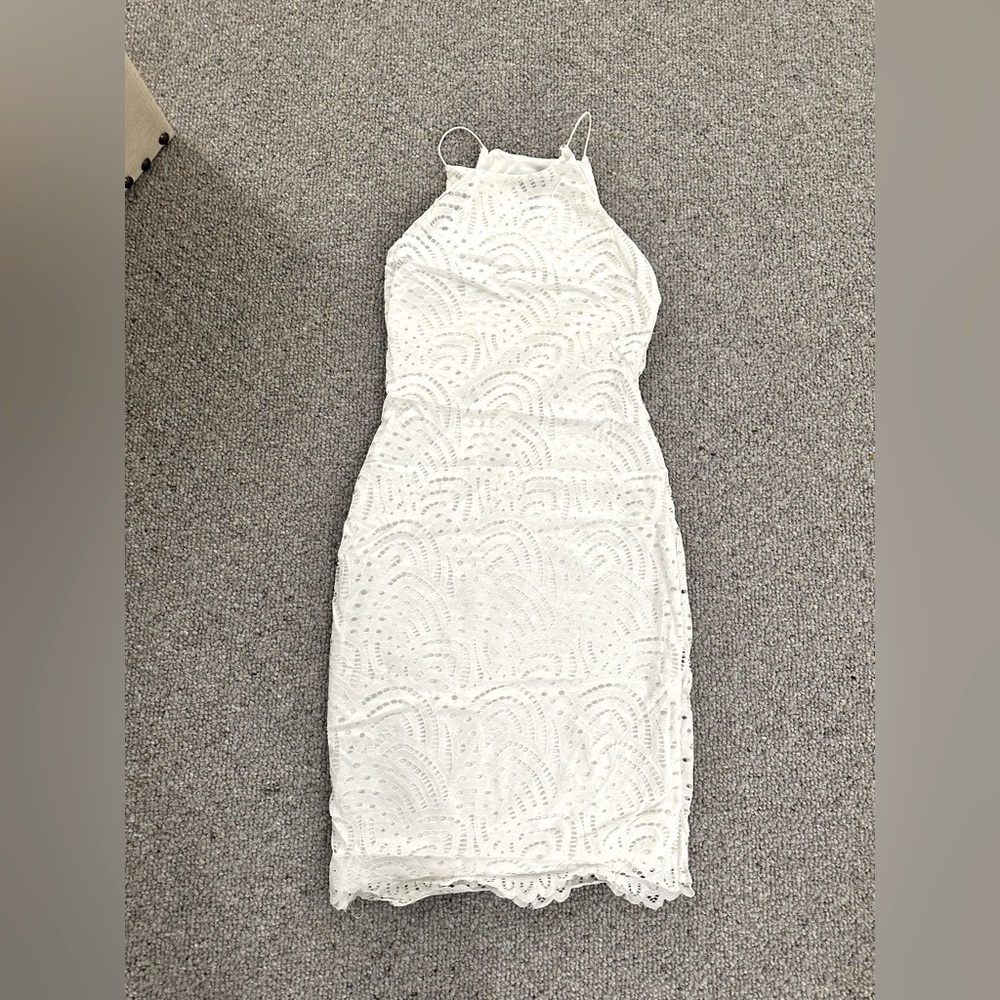 Aqua by Bloomingdale’s white bodycon dress